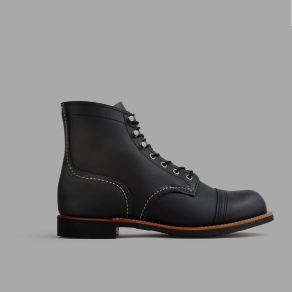 Mens RED WING IRON RANGER - BLACK (New in Box)